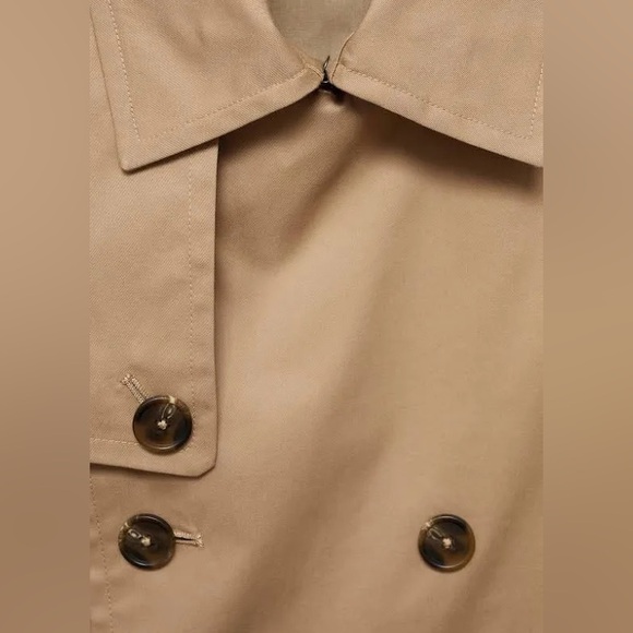 🧥 Mango Men's Classic Trench Coat - Timeless Elegance in Medium! - Picture 3 of 5
